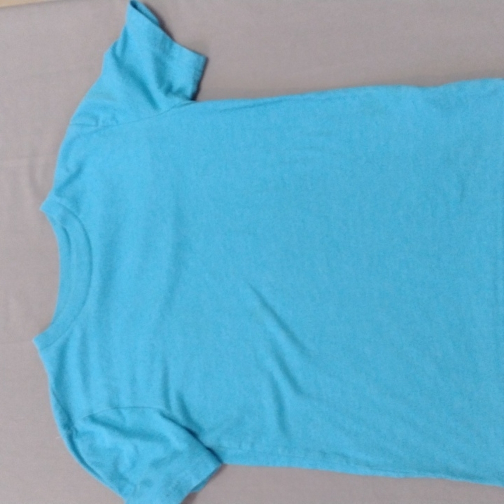 **3/$12** Arizona Jean Co. *PLAY CONDITION* Medium (10/12)*Crew Neck T-shirt*
